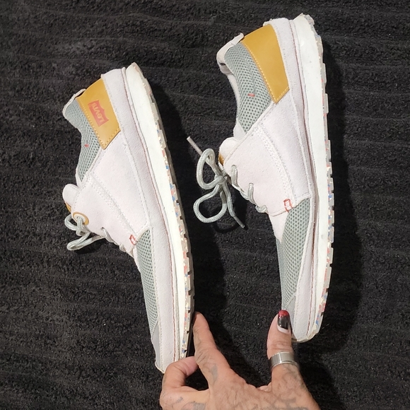 Levis, 10, Breathable, Mesh, comfy shoes - Picture 3 of 7